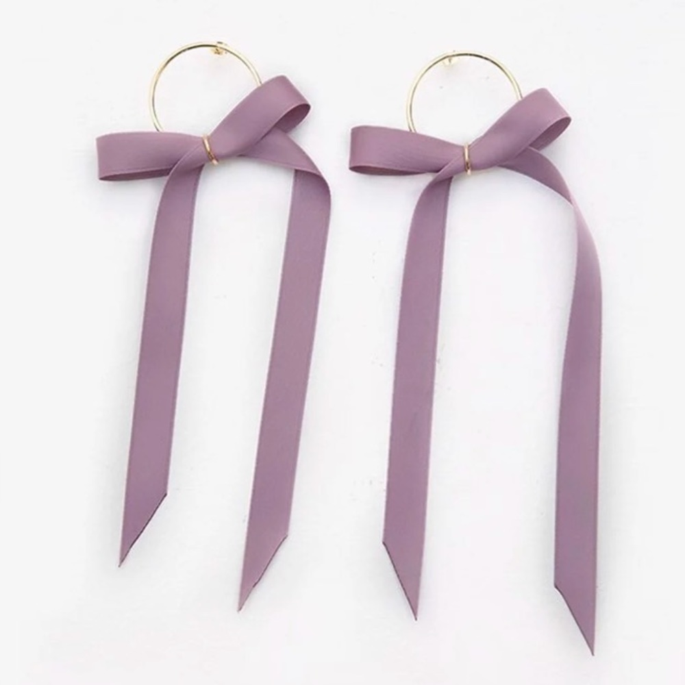 Chuu Violet Bow Hoop Earrings